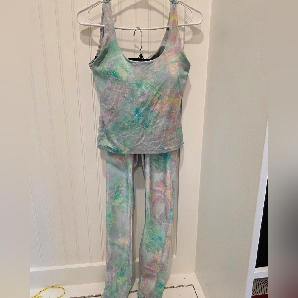 Fabletics Multicolor Sports Bra and Leggings Set